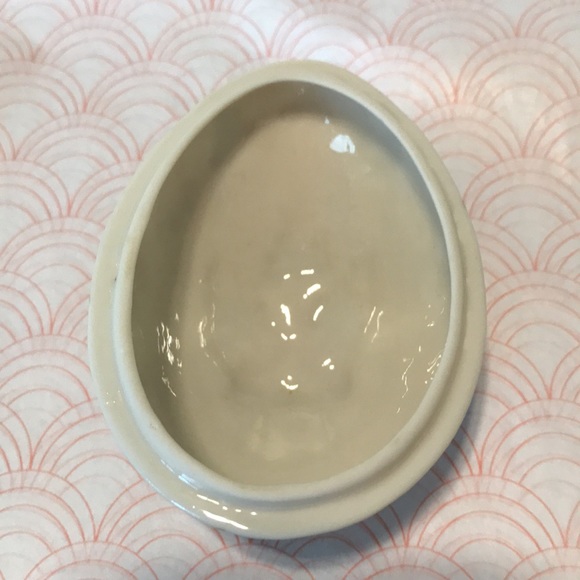 Belleek Shamrock Egg Mint condition - Picture 9 of 12